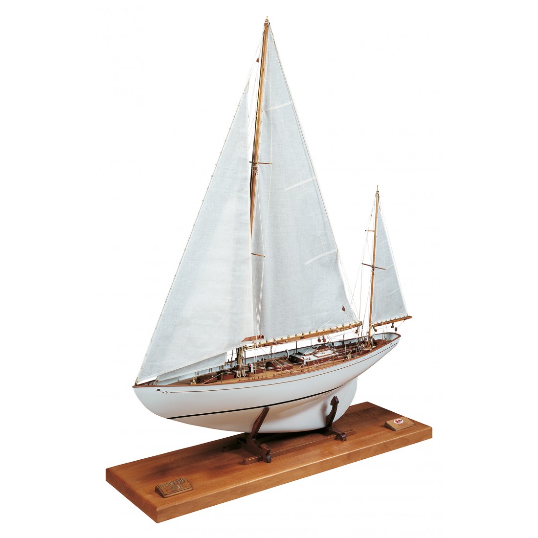 Amati Dorade Fastnet Yacht 1931 1:20 Model Boat Kit
