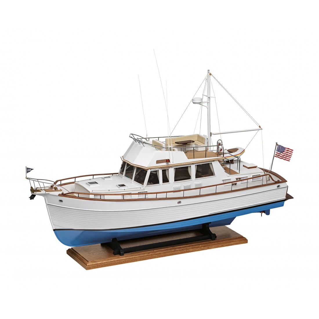 Amati Grand Banks 46' Modern Schooner 1:20 Model Boat Kit